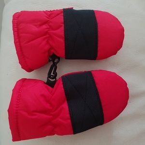 🎄🎄Unisex baby red mittens size 0-1